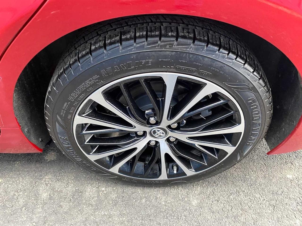 Toyota Camry SE 2019