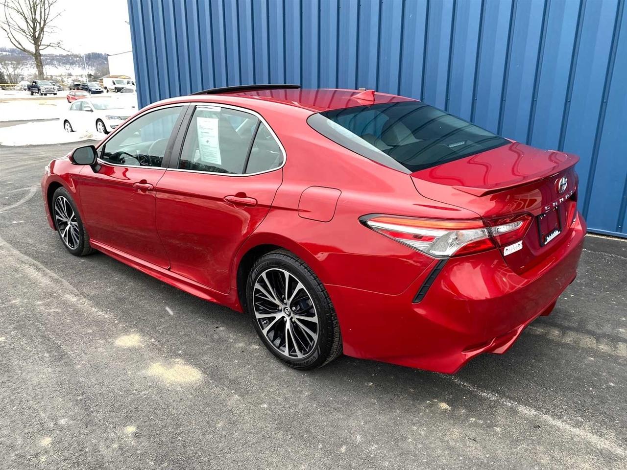 Toyota Camry SE 2019