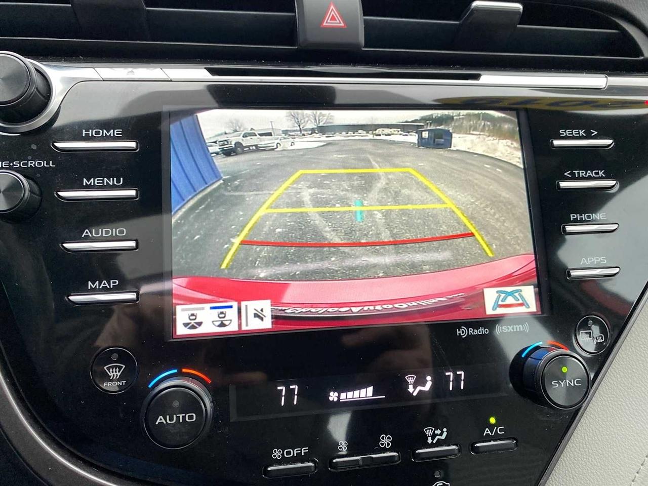 Toyota Camry SE 2019