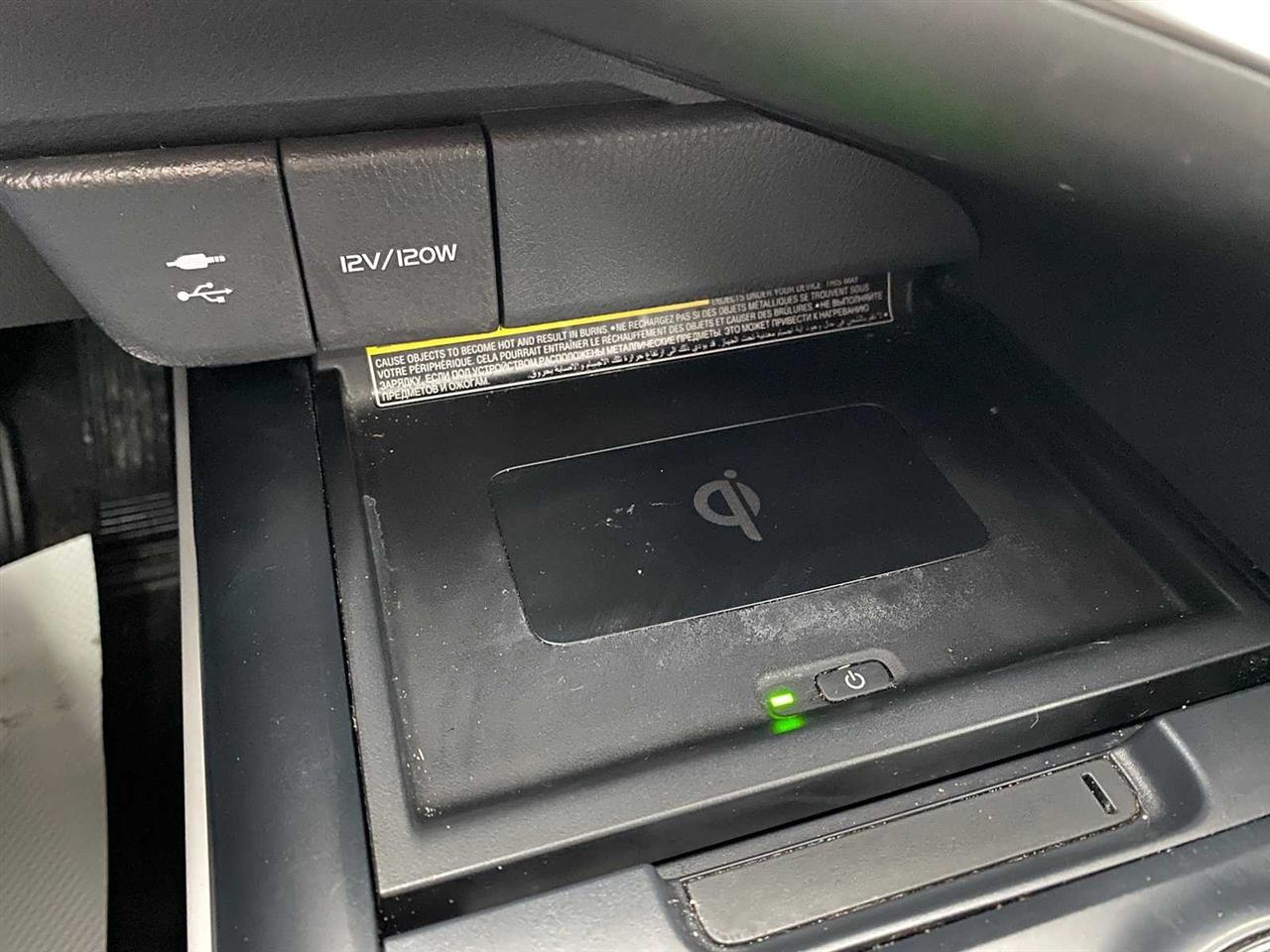 Toyota Camry SE 2019