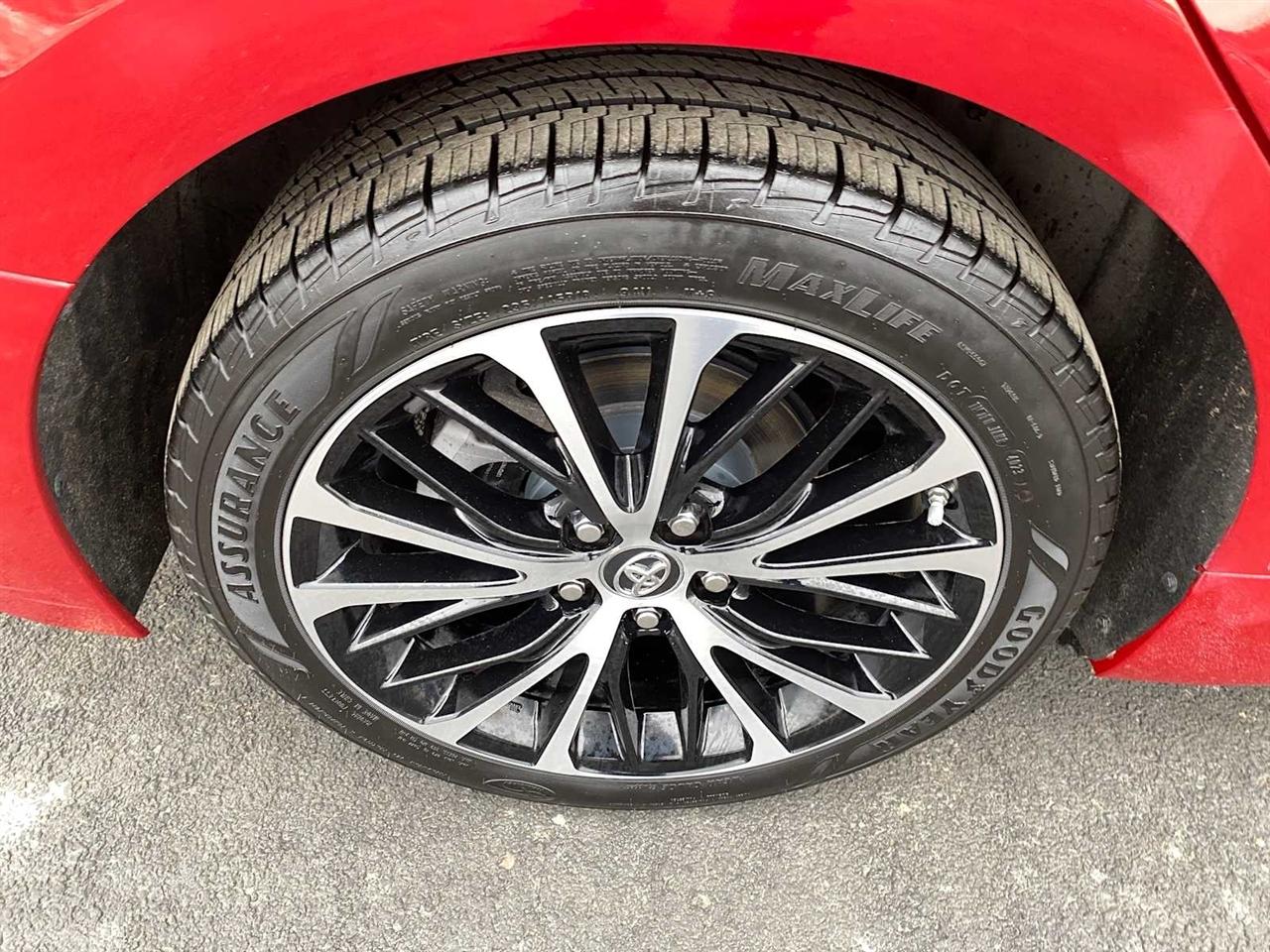 Toyota Camry SE 2019