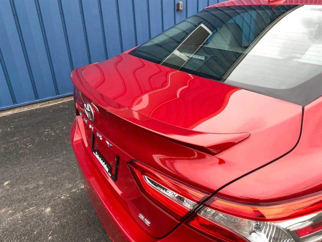 Toyota Camry SE 2019