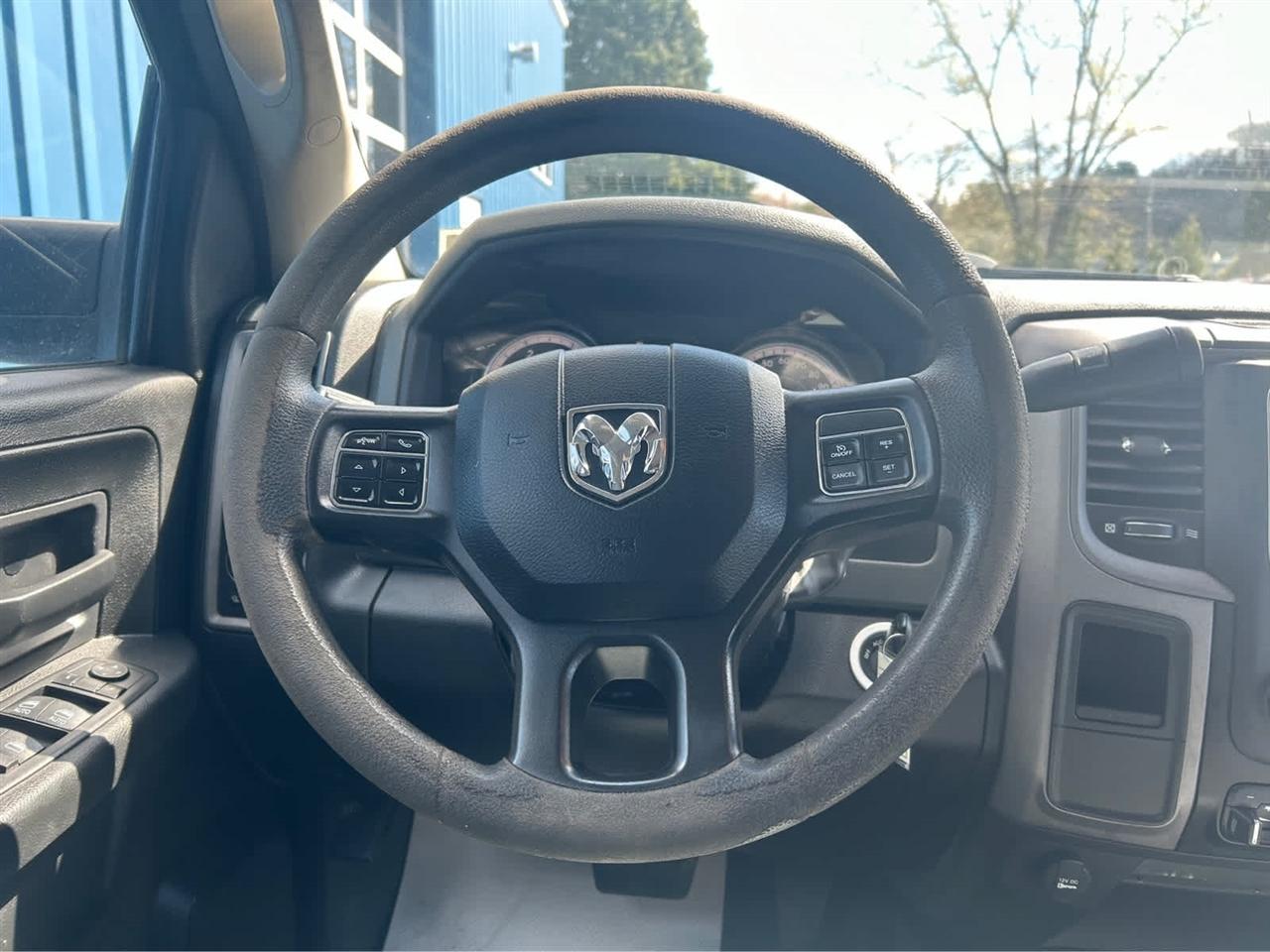 RAM 2500 Tradesman Crew Cab SWB 4WD 2018