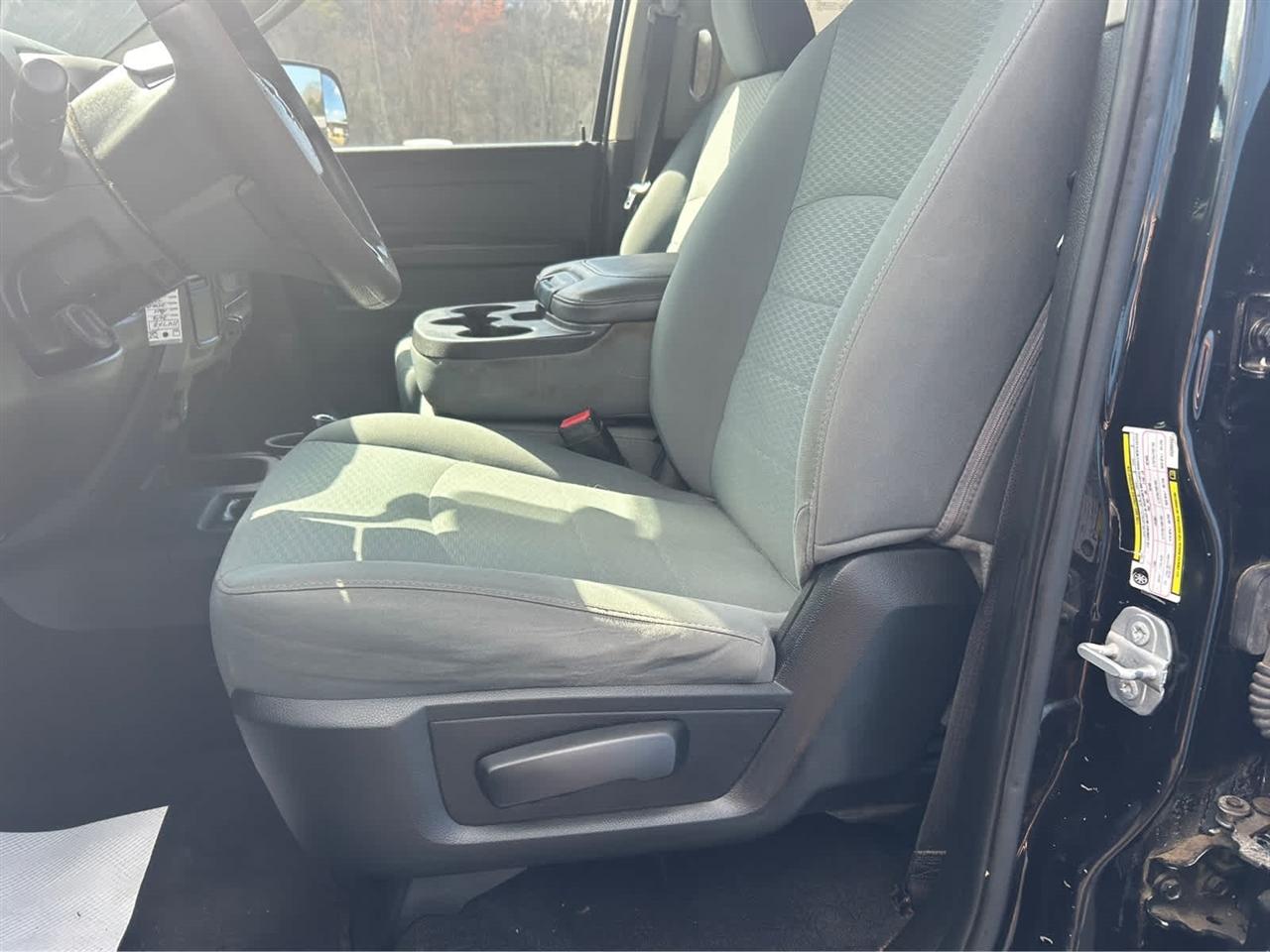 RAM 2500 Tradesman Crew Cab SWB 4WD 2018