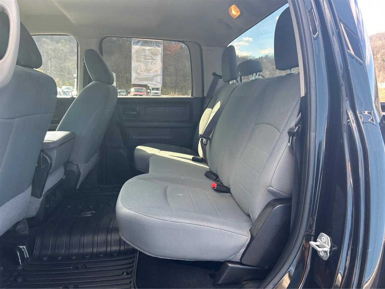 RAM 2500 Tradesman Crew Cab SWB 4WD 2018