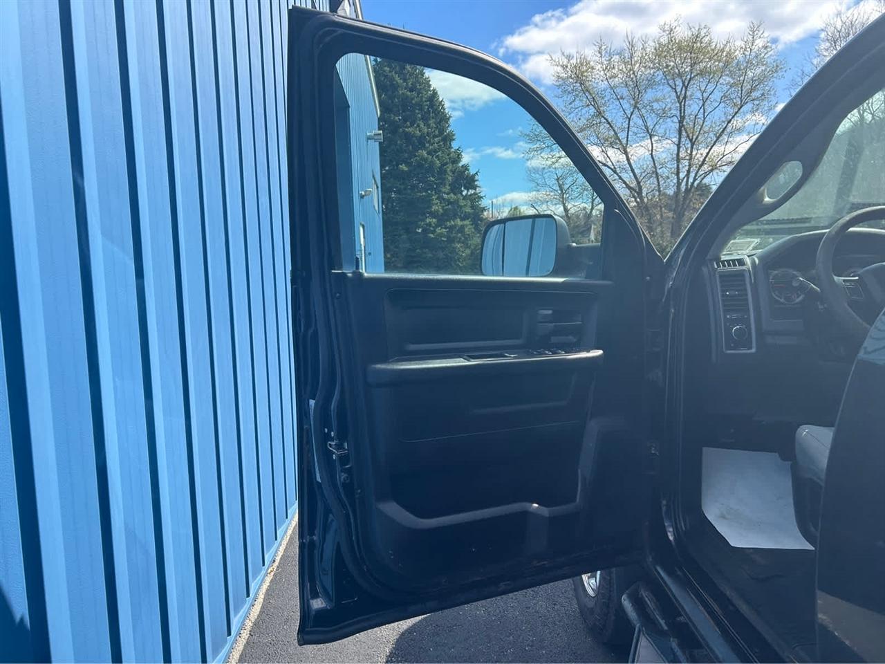 RAM 2500 Tradesman Crew Cab SWB 4WD 2018