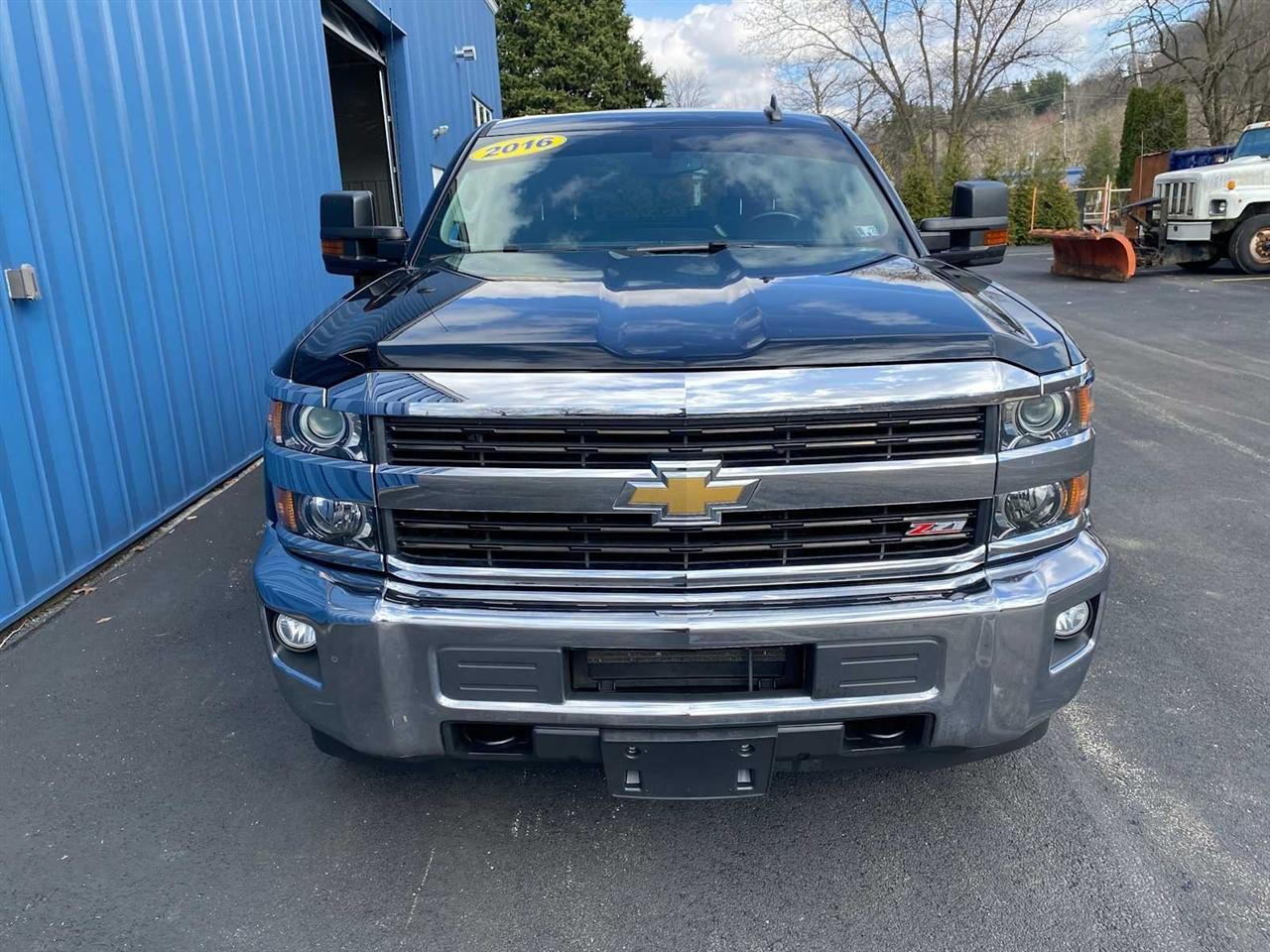 Chevrolet Silverado 2500HD LT Double Cab 4WD 2016