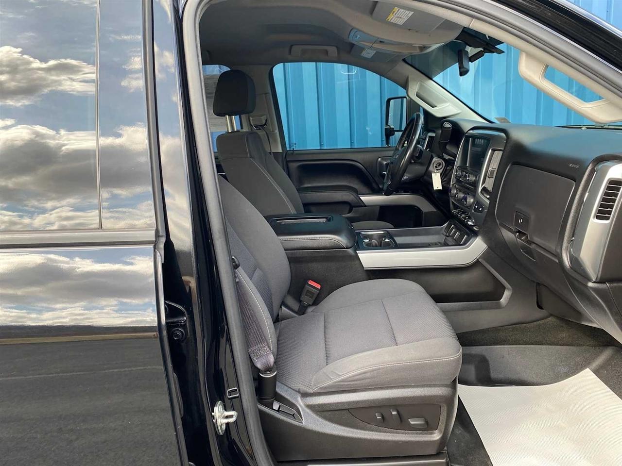 Chevrolet Silverado 2500HD LT Double Cab 4WD 2016