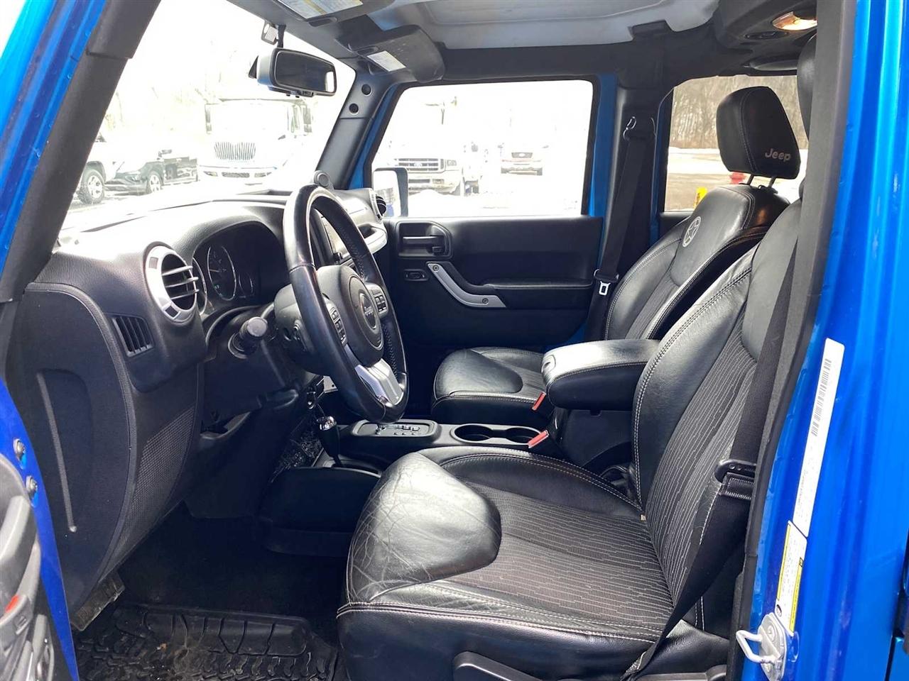 Jeep Wrangler Unlimited Sport 4WD 2014