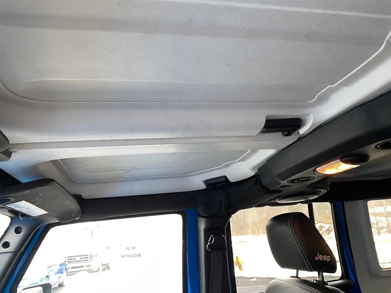 Jeep Wrangler Unlimited Sport 4WD 2014