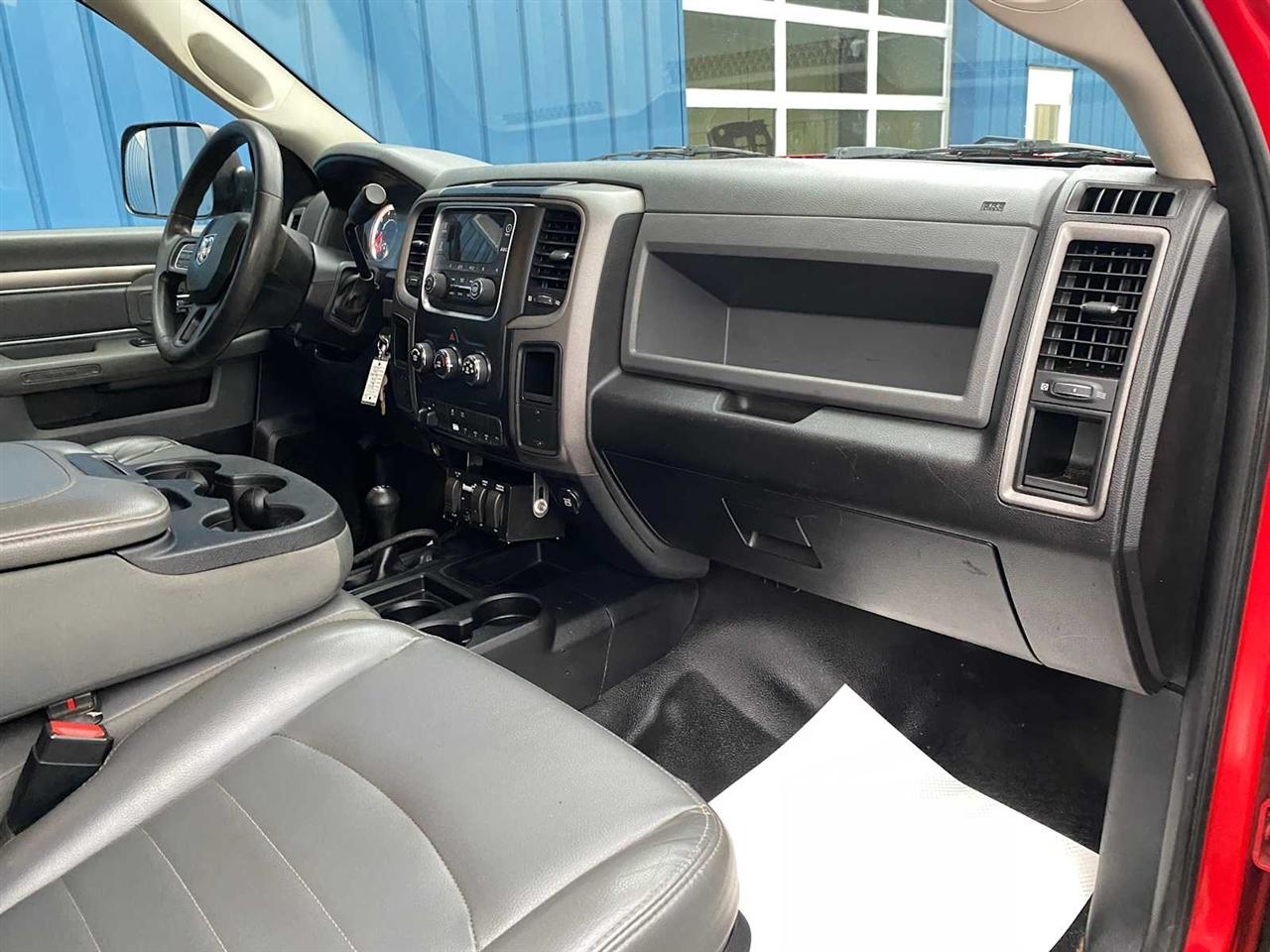RAM 5500 Regular Cab 4WD DRW 2016