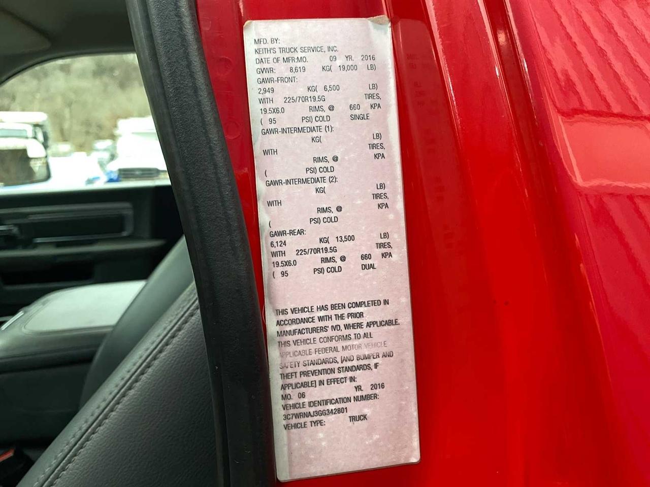 RAM 5500 Regular Cab 4WD DRW 2016