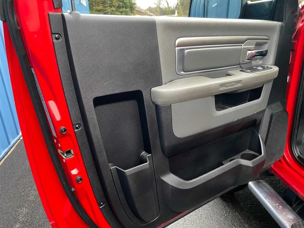 RAM 5500 Regular Cab 4WD DRW 2016