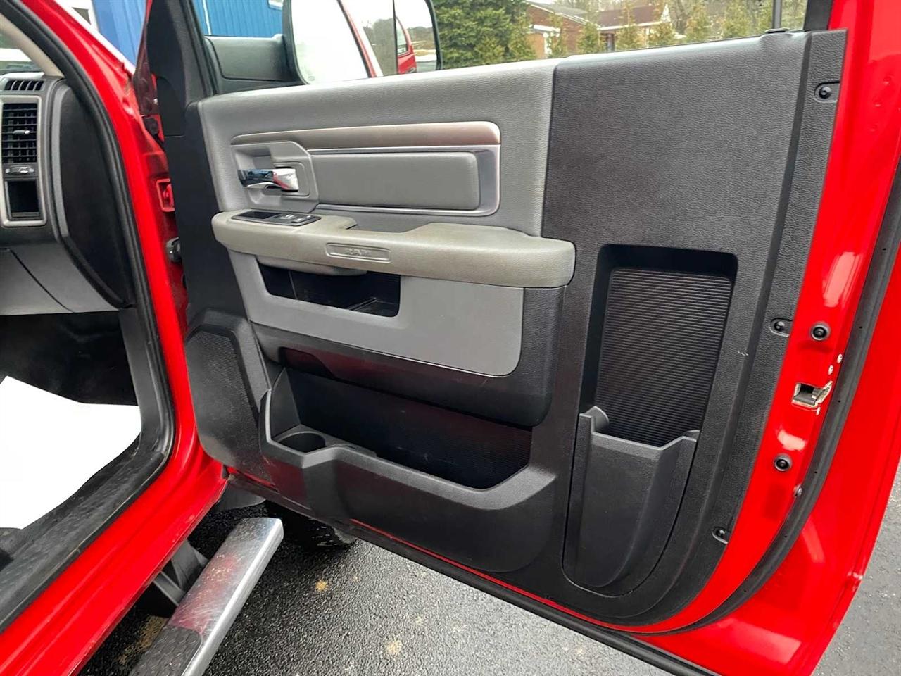 RAM 5500 Regular Cab 4WD DRW 2016