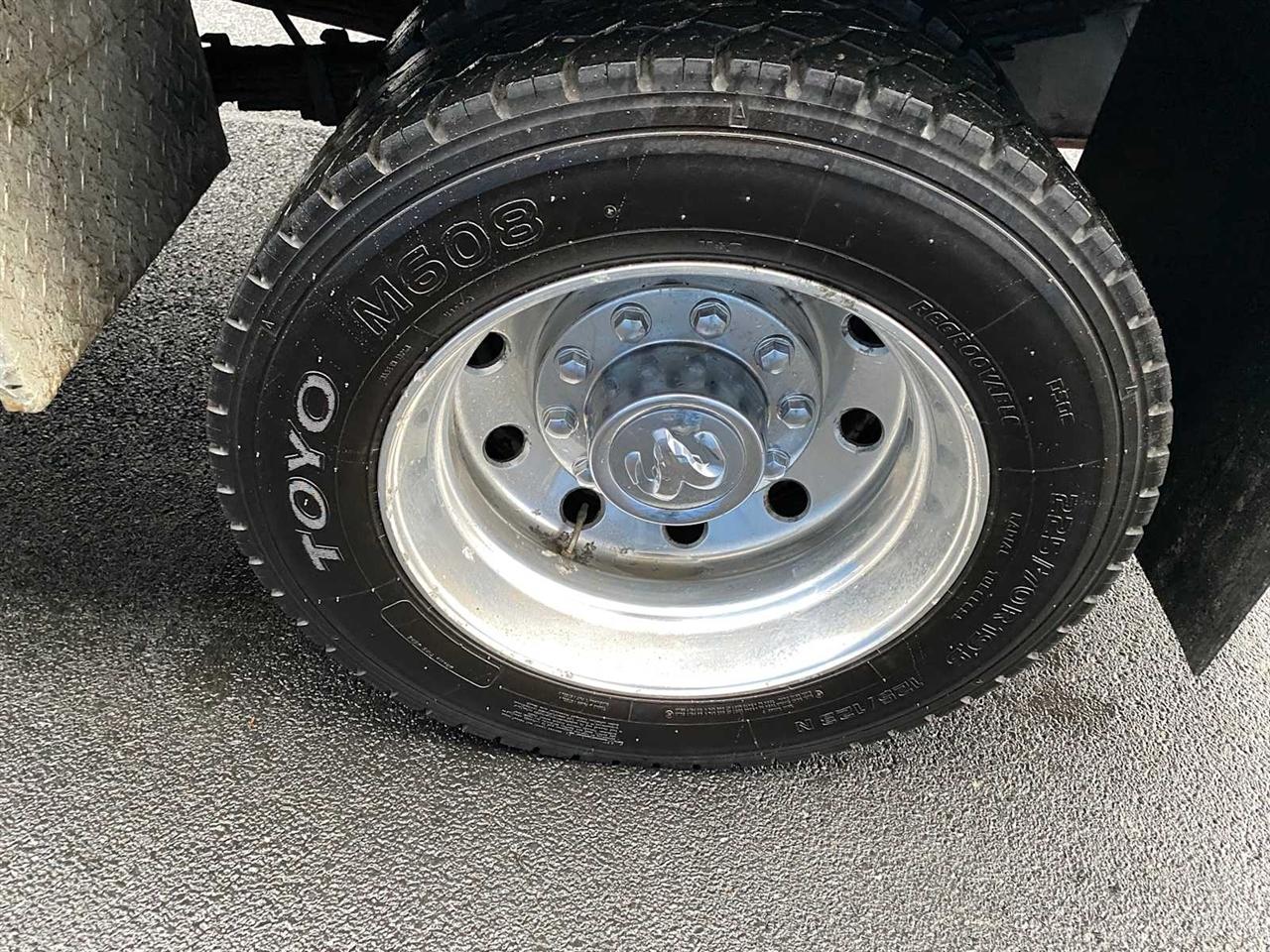 RAM 5500 Regular Cab 4WD DRW 2016