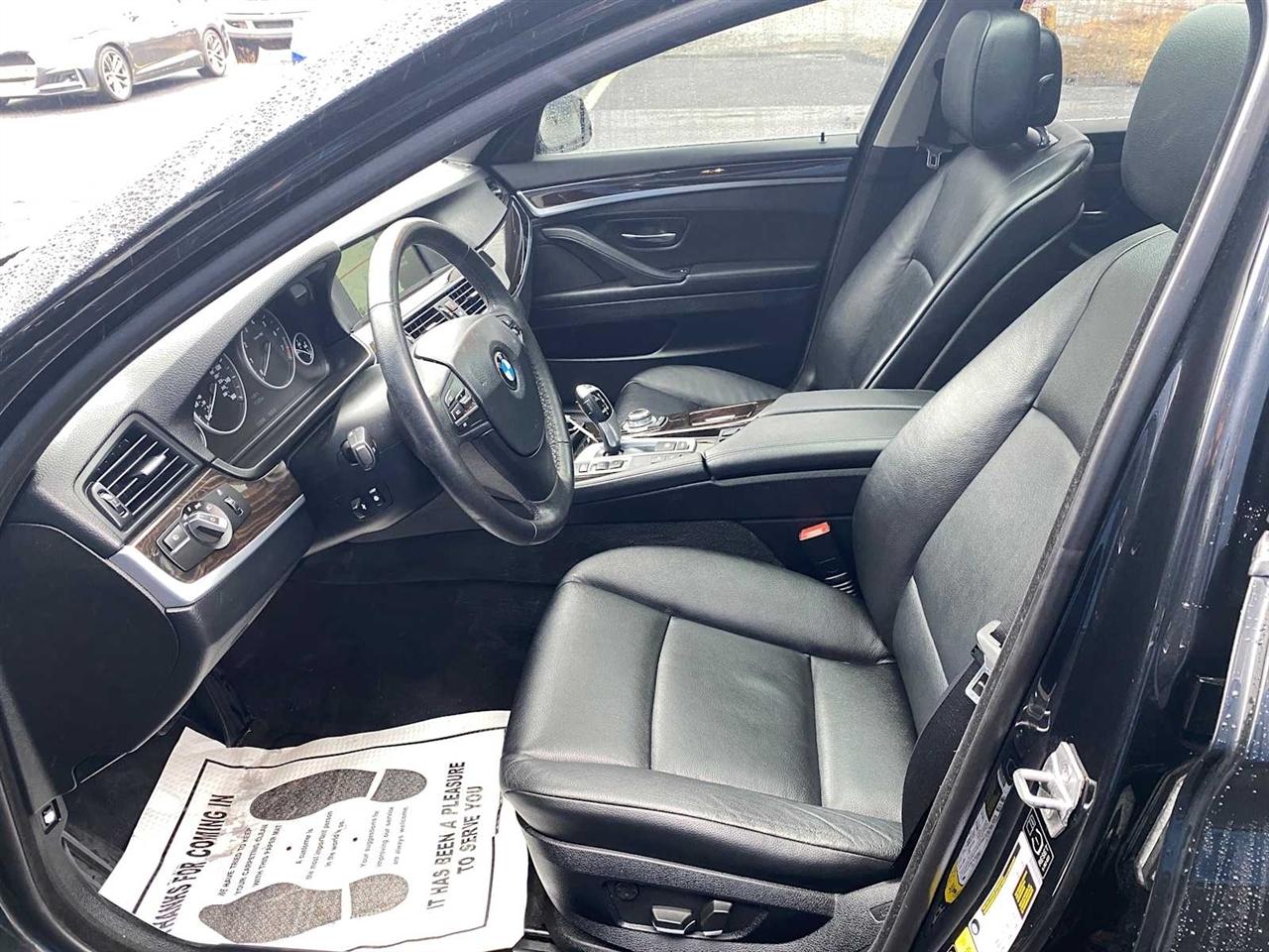 BMW 5-Series 535i xDrive 2013