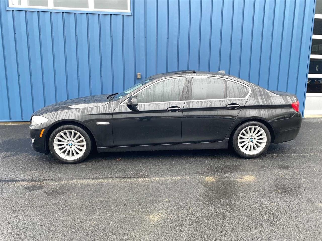 BMW 5-Series 535i xDrive 2013