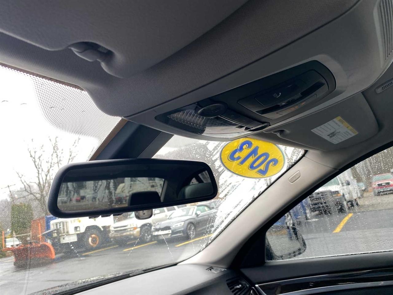 BMW 5-Series 535i xDrive 2013