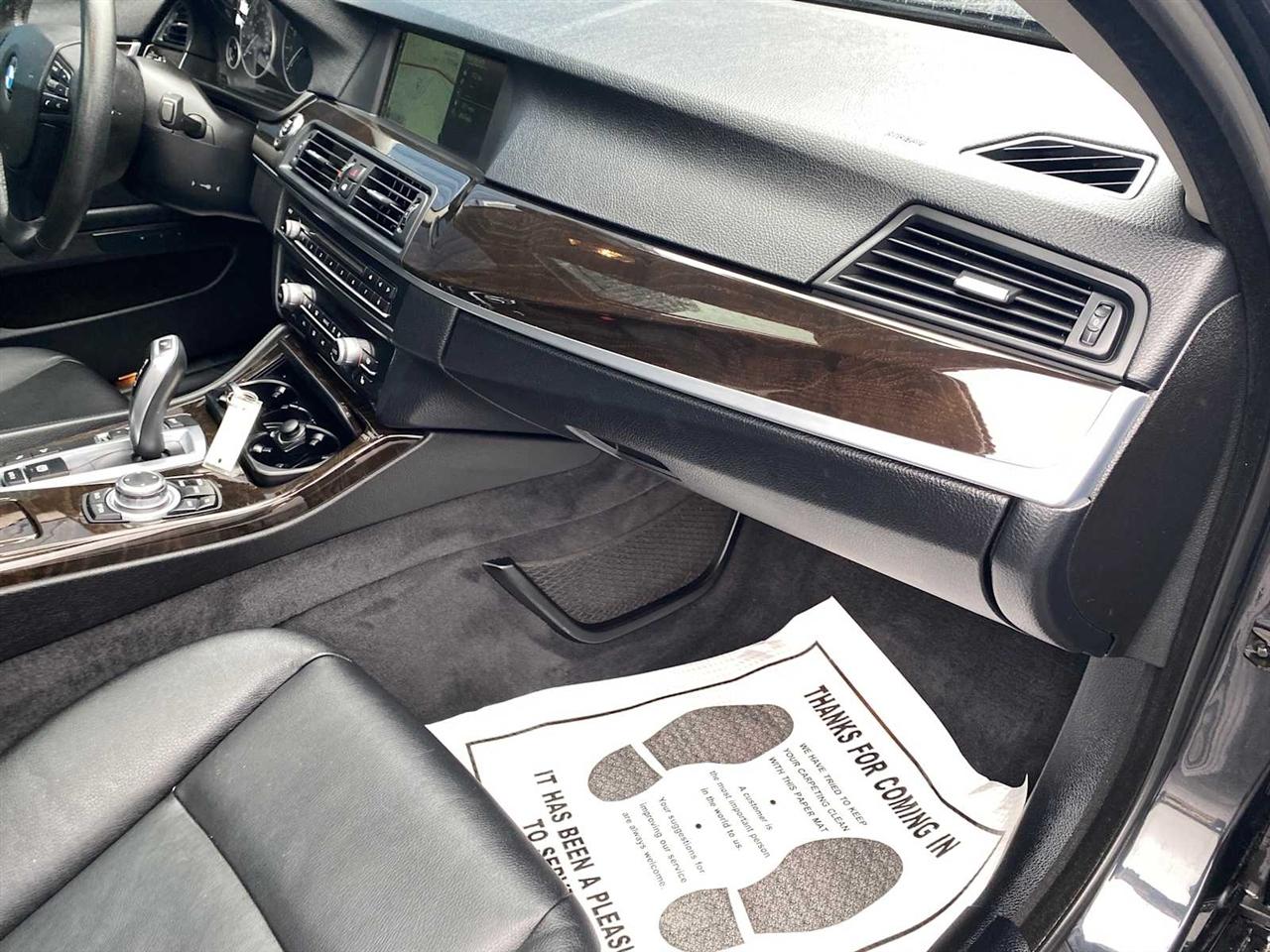 BMW 5-Series 535i xDrive 2013