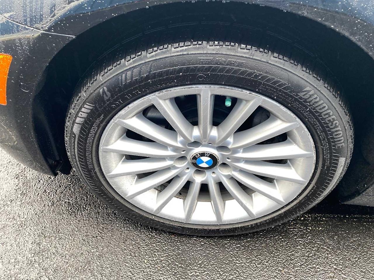 BMW 5-Series 535i xDrive 2013