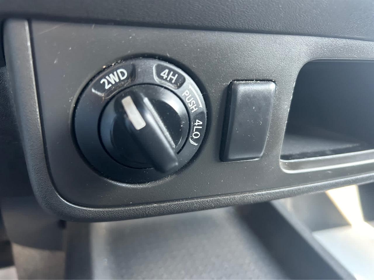 Suzuki Equator Sport Crew Cab LWB 4WD 2009