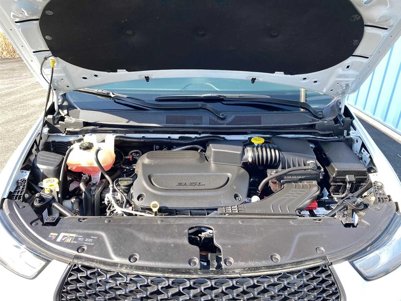 Chrysler Pacifica Touring L 2023