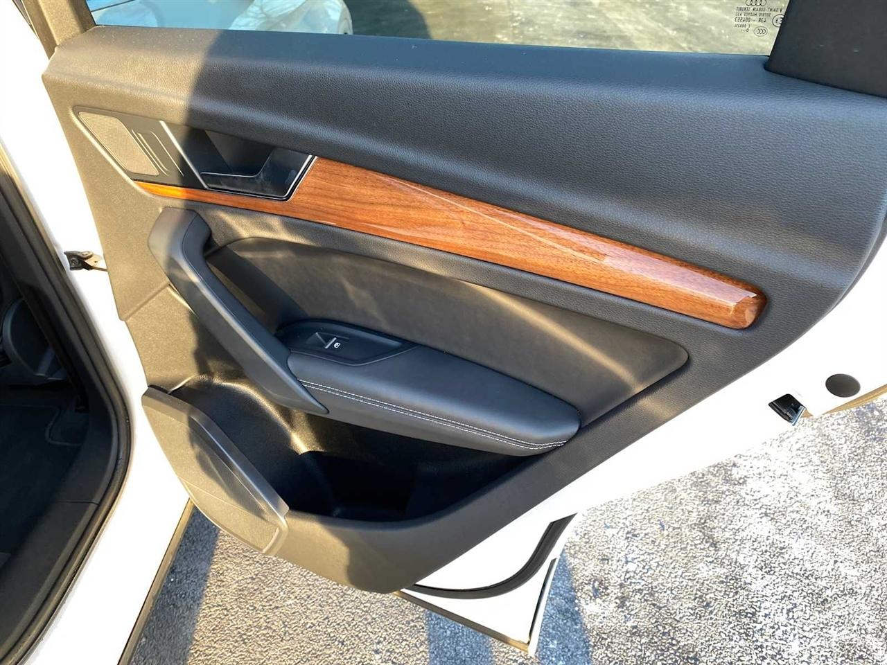 Audi Q5 2.0T Premium Plus quattro 2021