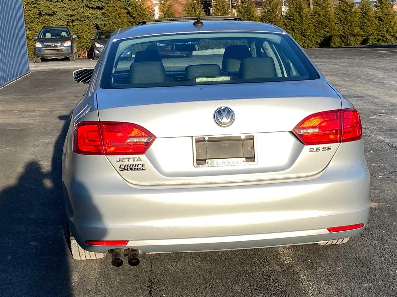 Volkswagen Jetta SE 2012