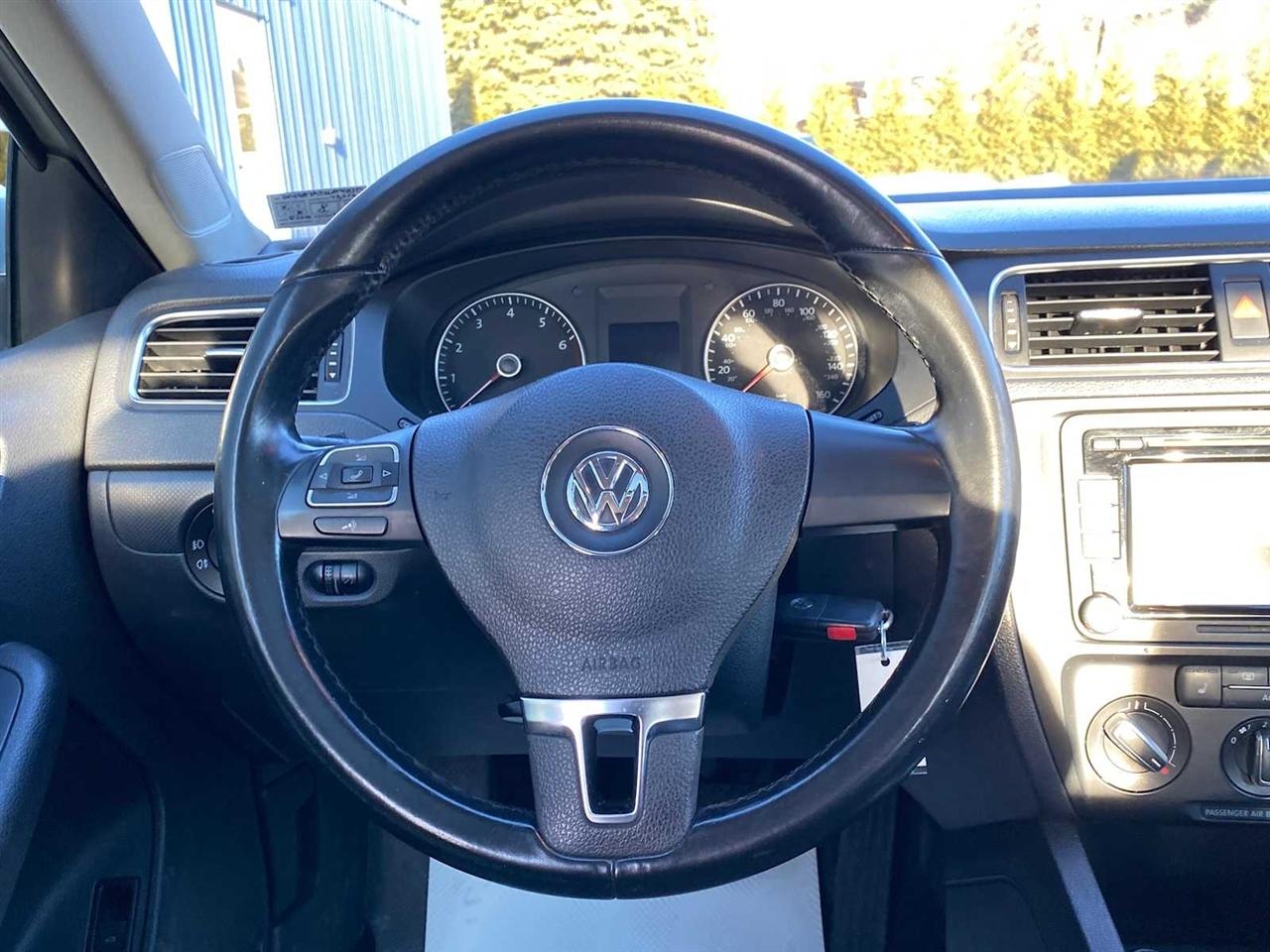 Volkswagen Jetta SE 2012