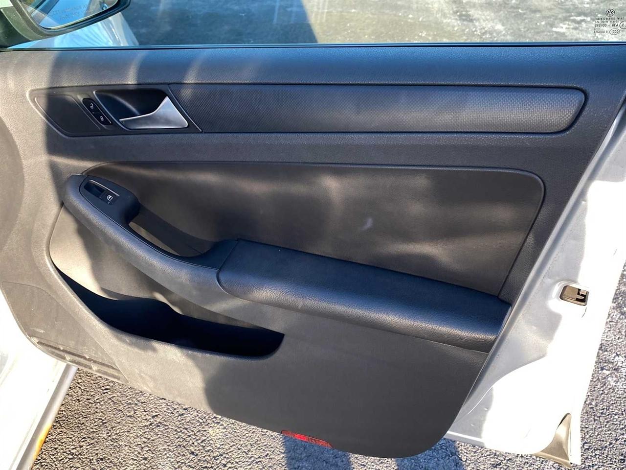 Volkswagen Jetta SE 2012