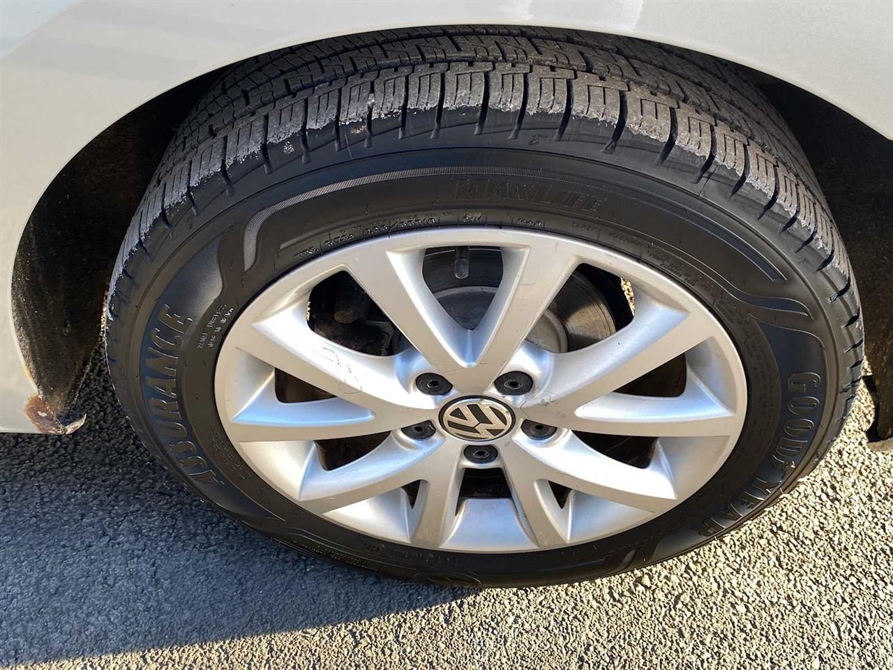 Volkswagen Jetta SE 2012