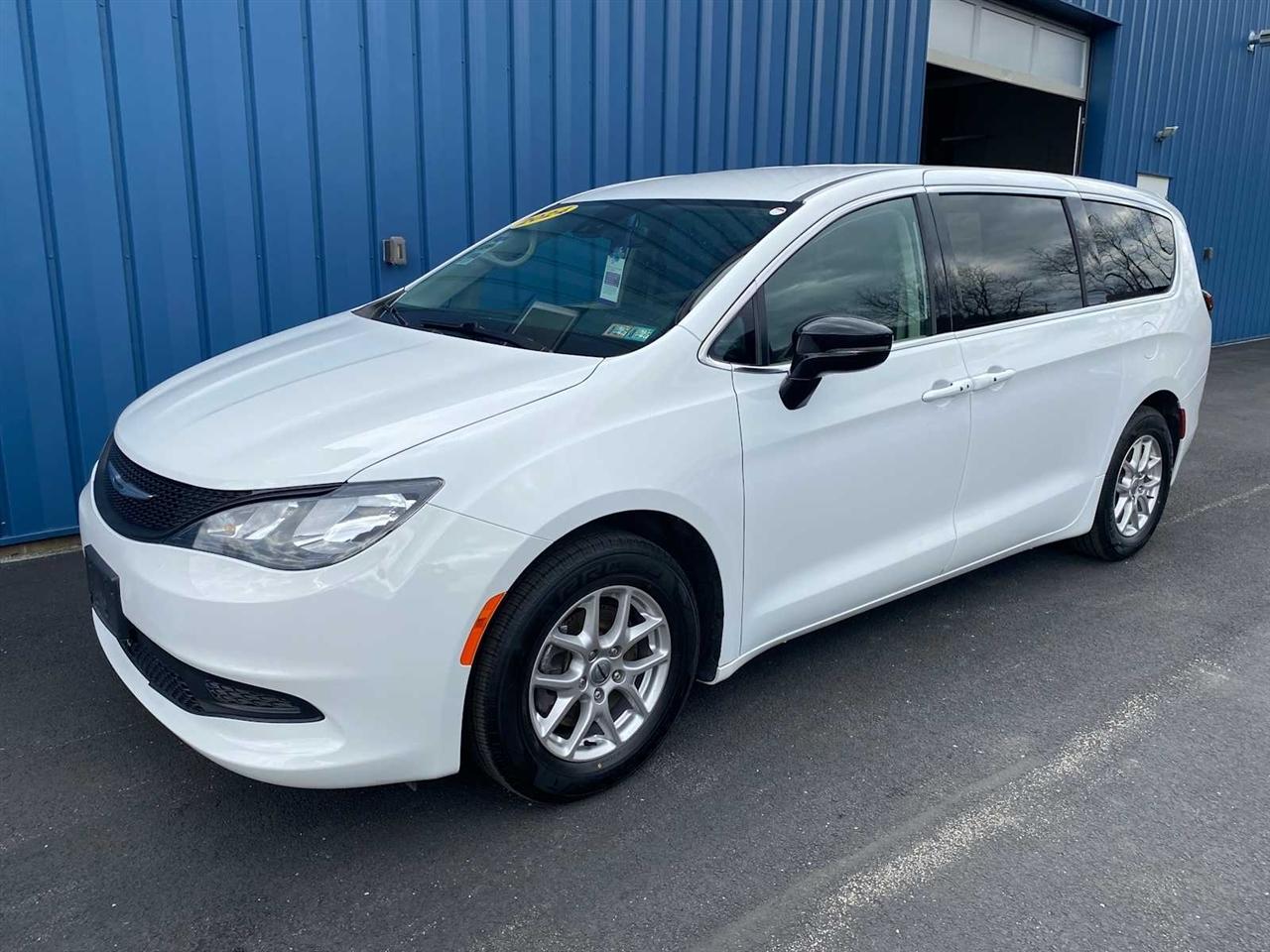 Chrysler Voyager LX 2024