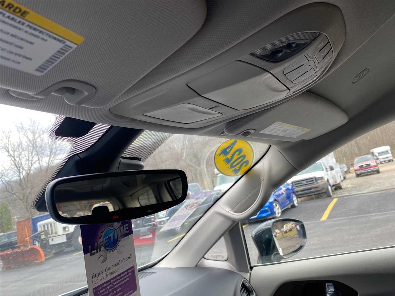 Chrysler Voyager LX 2024