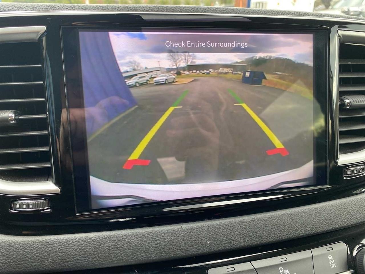 Chrysler Voyager LX 2024