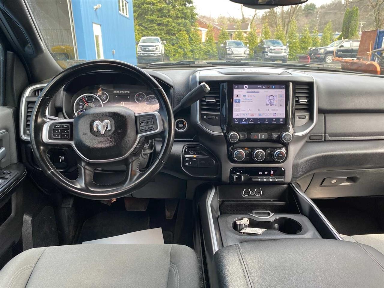 RAM 3500 Big Horn Crew Cab LWB 4WD DRW 2022