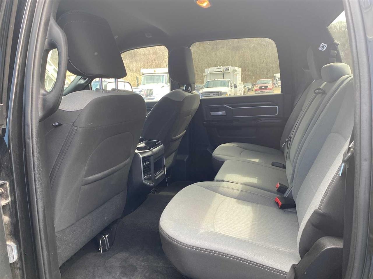 RAM 3500 Big Horn Crew Cab LWB 4WD DRW 2022