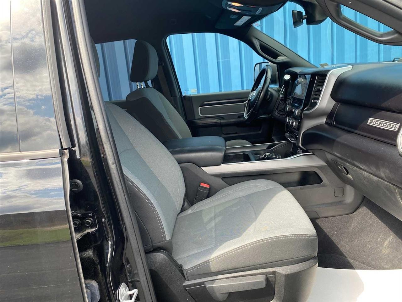 RAM 3500 Big Horn Crew Cab LWB 4WD DRW 2022