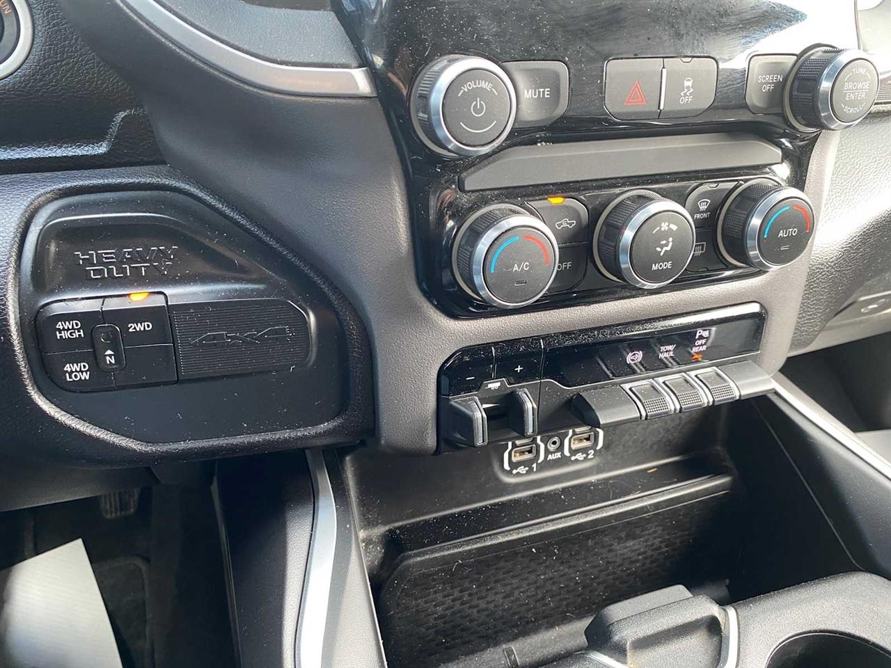 RAM 3500 Big Horn Crew Cab LWB 4WD DRW 2022