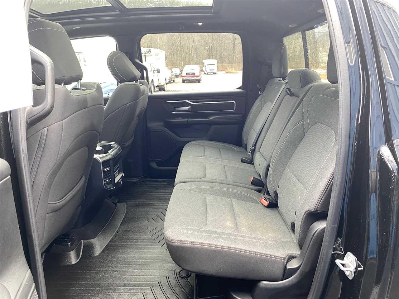 RAM 1500 Big Horn Crew Cab SWB 4WD 2019