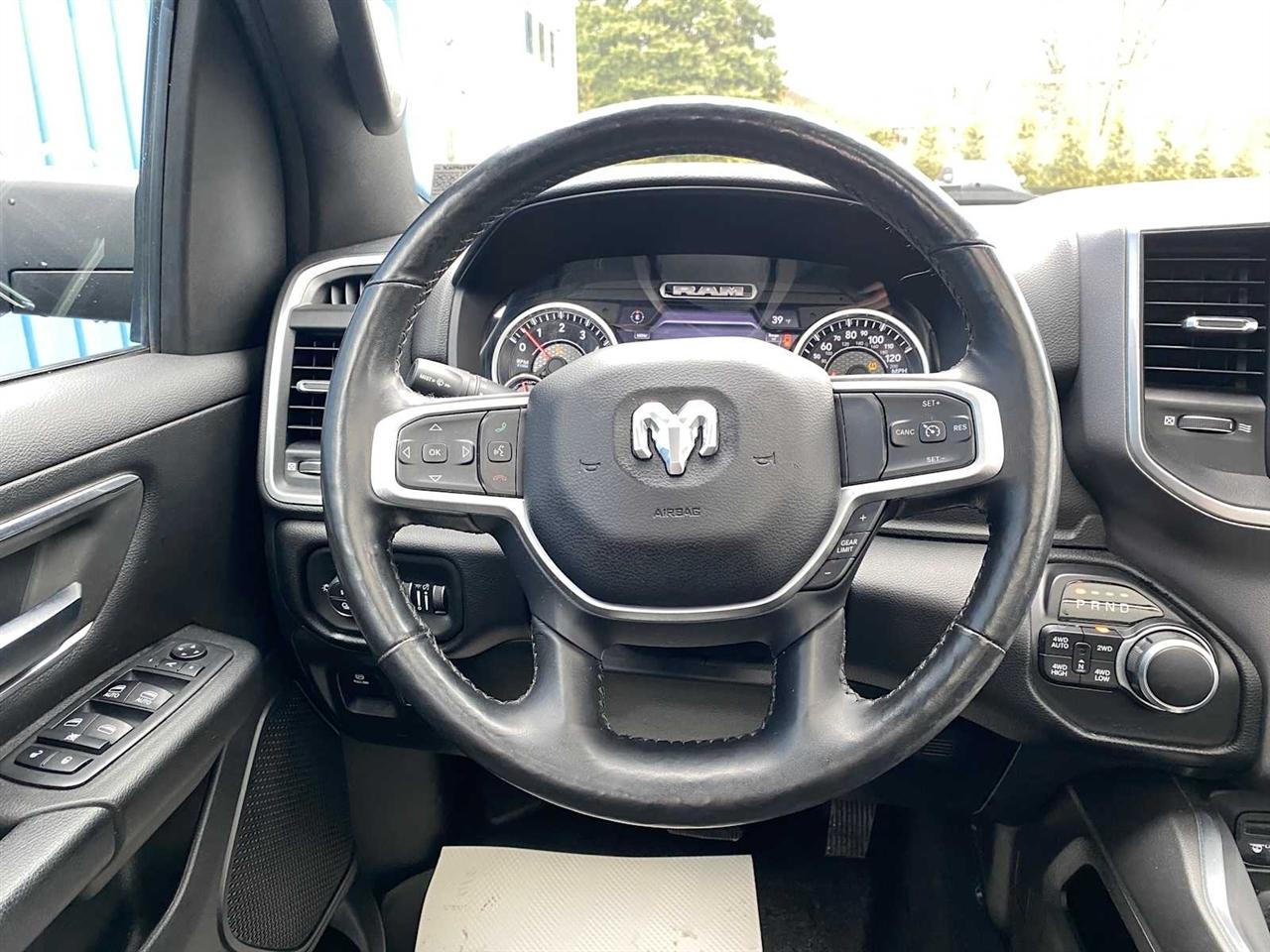 RAM 1500 Big Horn Crew Cab SWB 4WD 2019