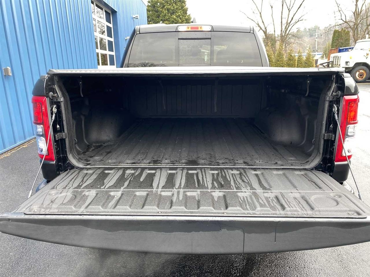 RAM 1500 Big Horn Crew Cab SWB 4WD 2019