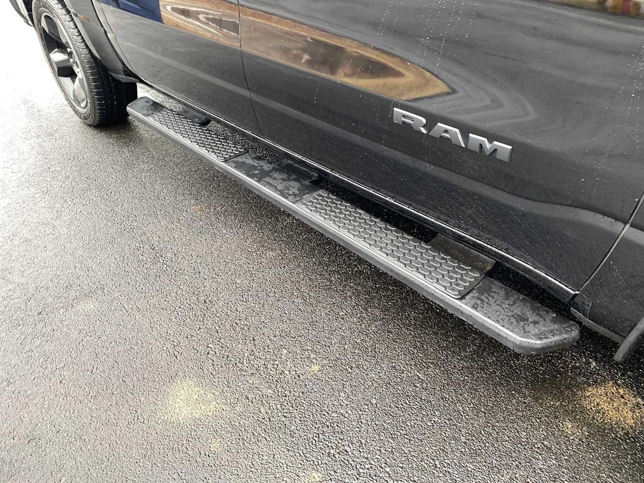 RAM 1500 Big Horn Crew Cab SWB 4WD 2019