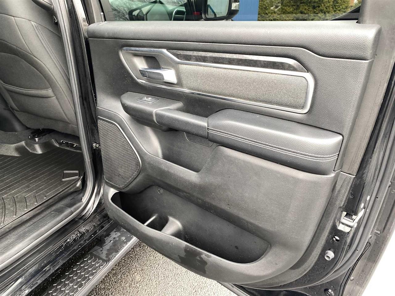 RAM 1500 Big Horn Crew Cab SWB 4WD 2019