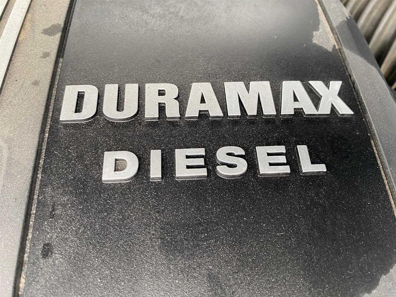 Chevrolet Silverado 1500 LT Crew Cab 4WD 2023