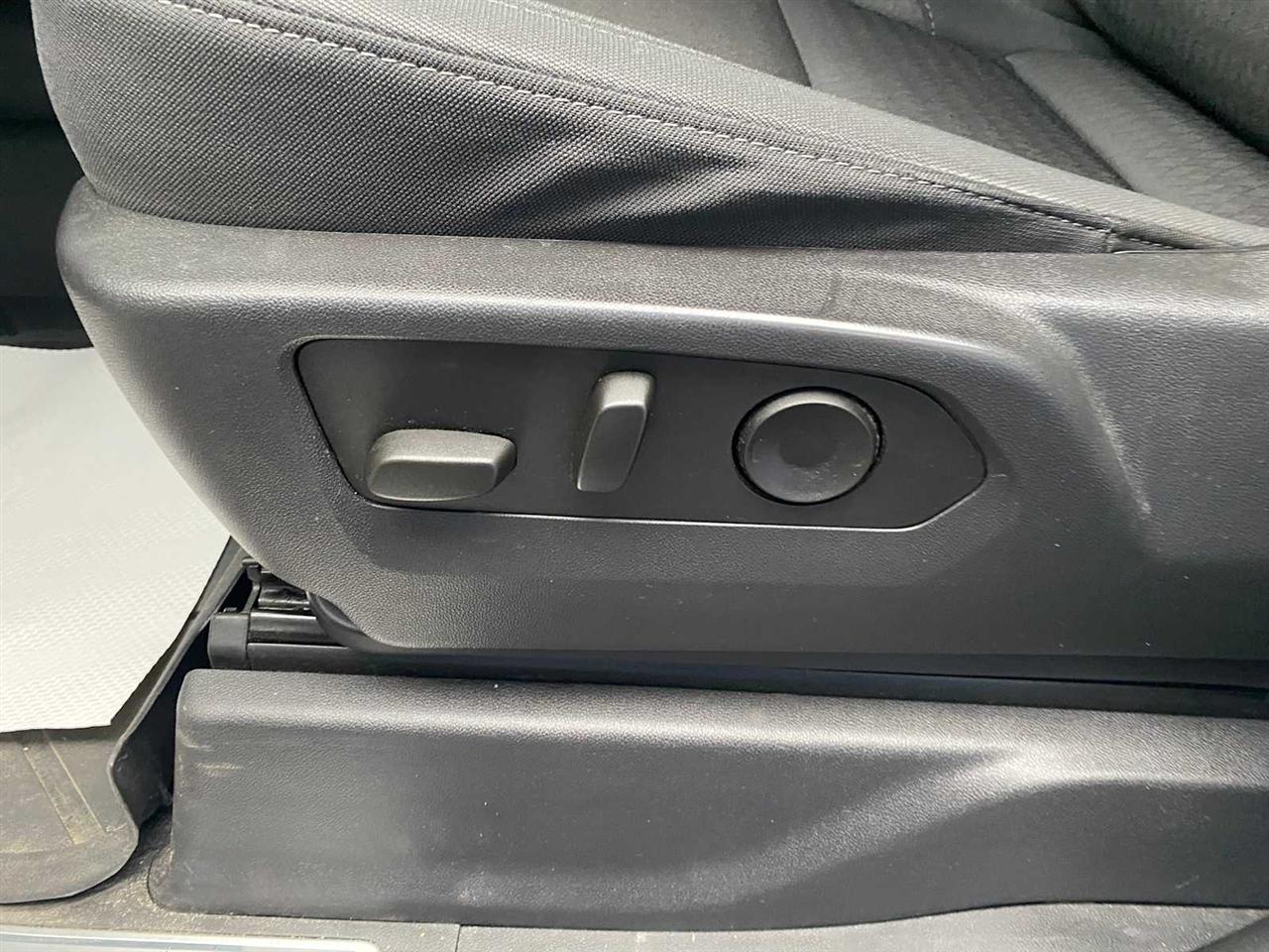 Chevrolet Silverado 1500 LT Crew Cab 4WD 2023