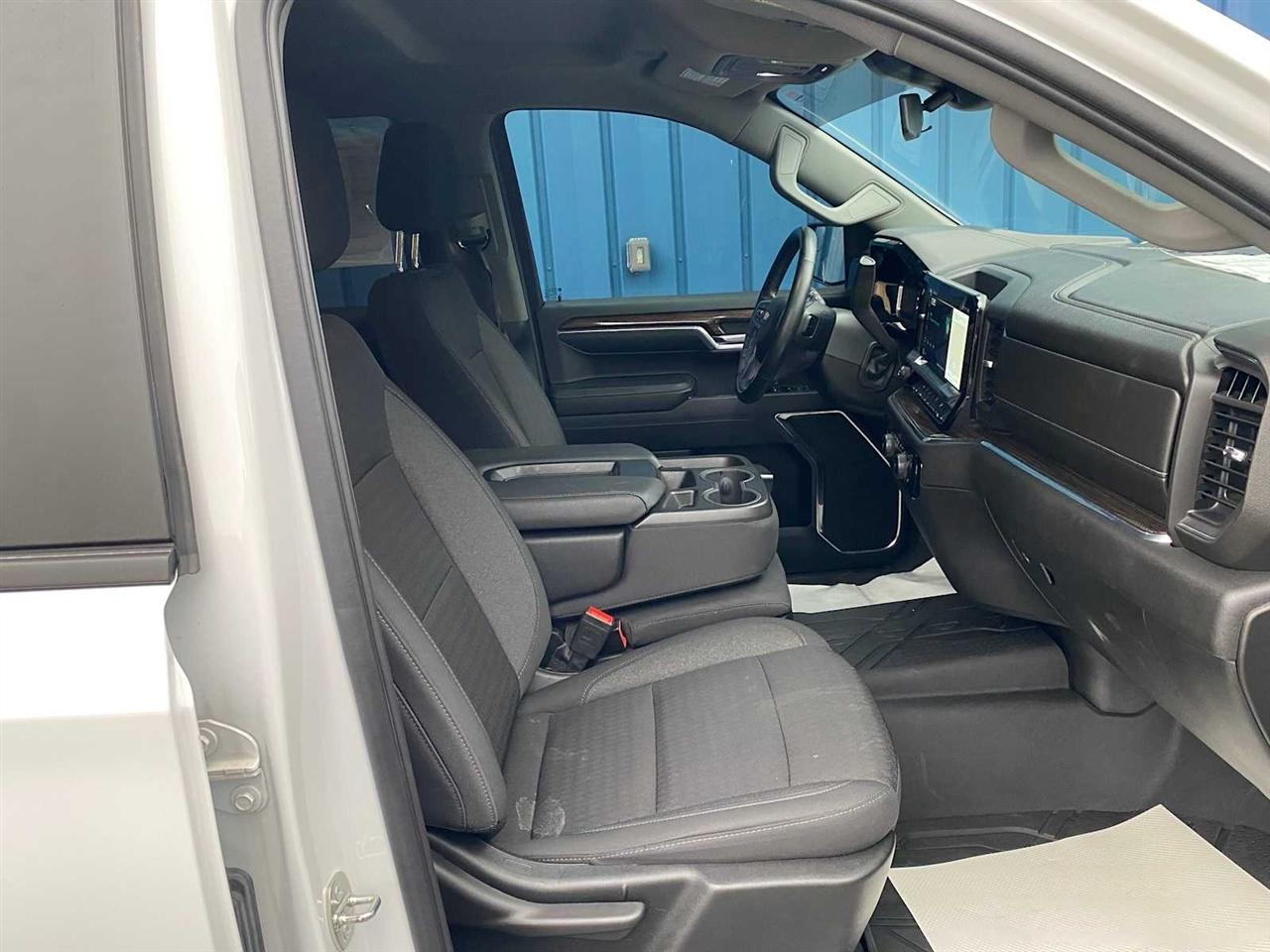 Chevrolet Silverado 1500 LT Crew Cab 4WD 2023