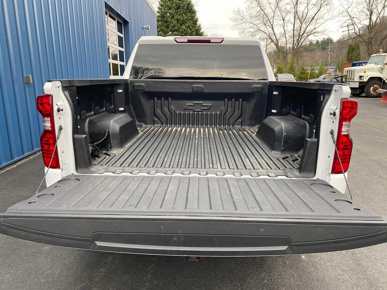 Chevrolet Silverado 1500 LT Crew Cab 4WD 2023