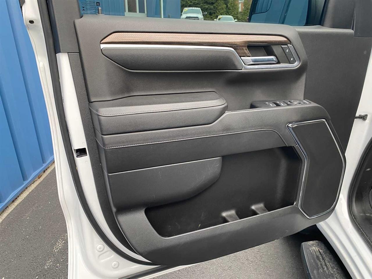 Chevrolet Silverado 1500 LT Crew Cab 4WD 2023