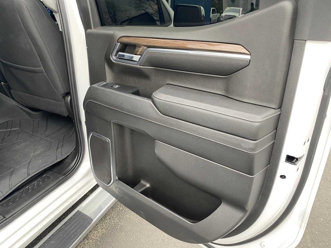 Chevrolet Silverado 1500 LT Crew Cab 4WD 2023