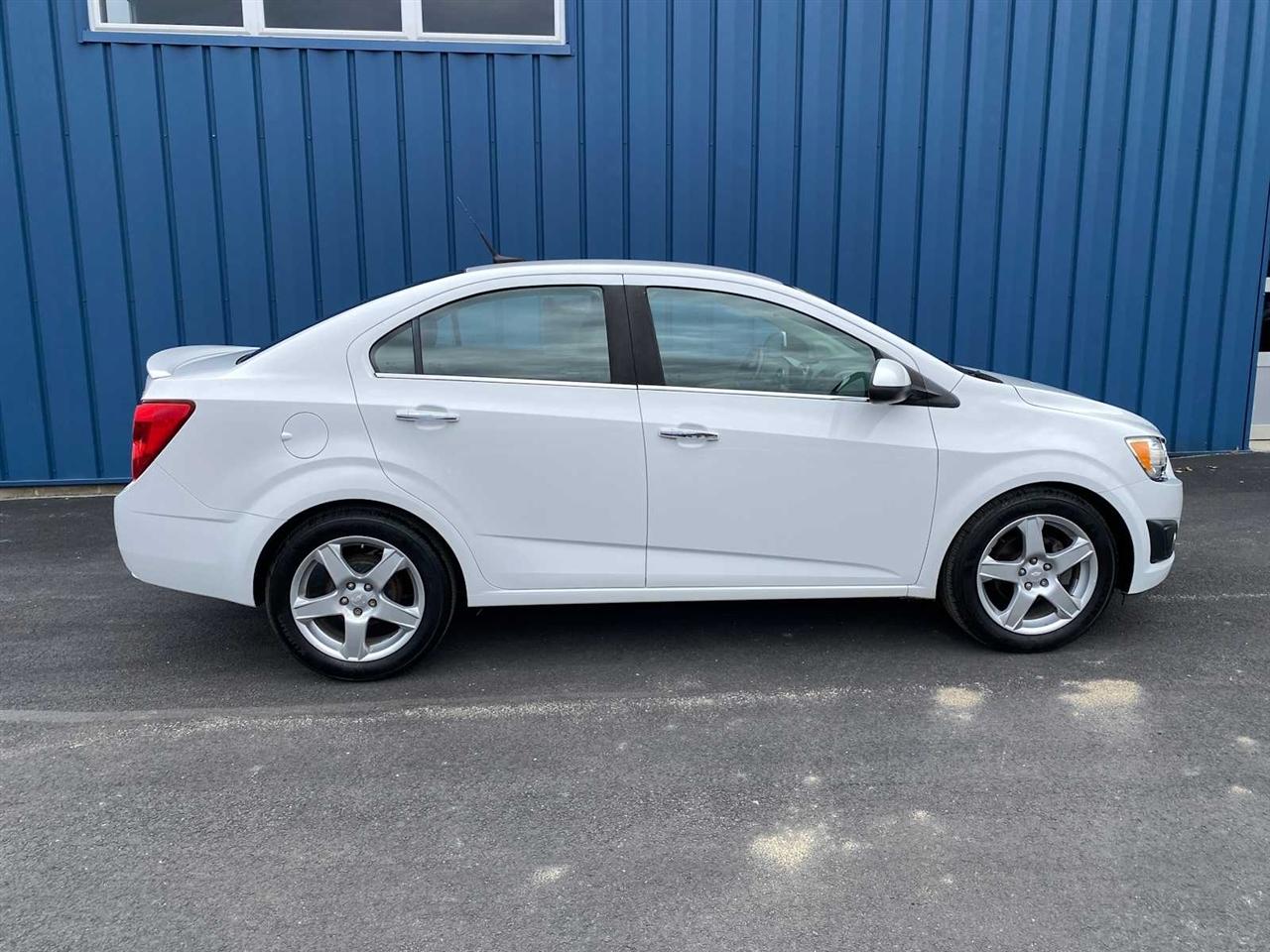 Chevrolet Sonic LTZ Auto Sedan 2014